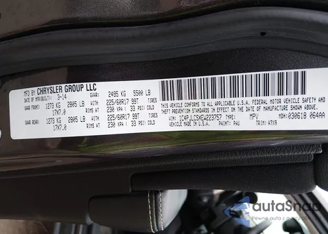 2014 Jeep Cherokee Latitude z USA, uszkodzony, nr VIN 1C4PJLCSXEW223757